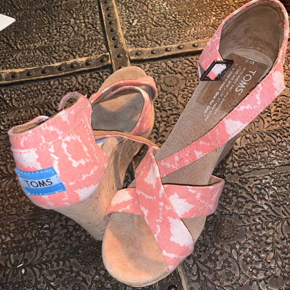 Toms wedge